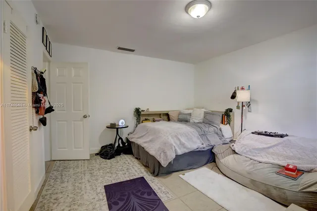 $2,900,000 | 4995 Ponce De Leon, Coral Gables, FL 33146