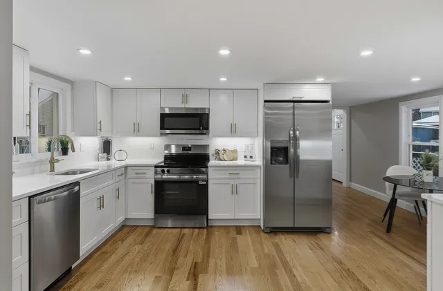 $799,999 | 35 Oak Street, Tewksbury, MA 01876