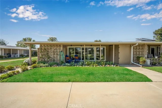 $549,000 | 13160 Nassau Drive, Unit 211L, Seal Beach, CA 90740