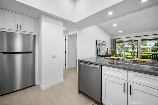 $549,000 | 13160 Nassau Drive, Unit 211L, Seal Beach, CA 90740