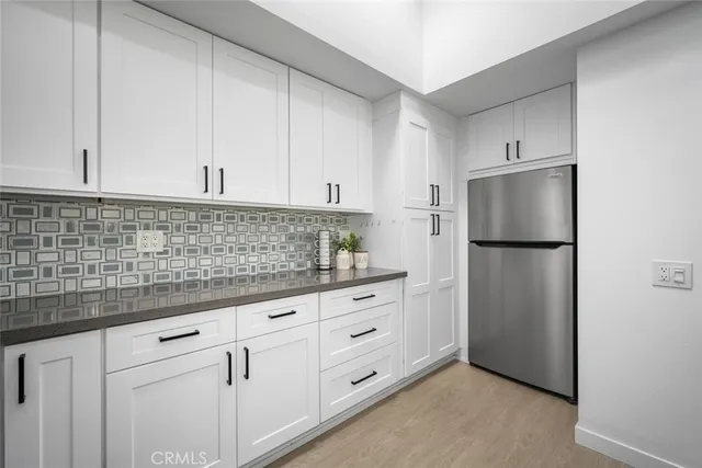 $549,000 | 13160 Nassau Drive, Unit 211L, Seal Beach, CA 90740