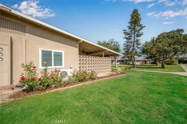 $549,000 | 13160 Nassau Drive, Unit 211L, Seal Beach, CA 90740