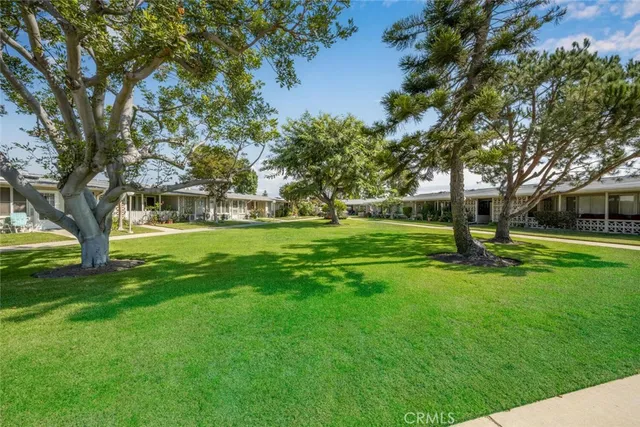 $549,000 | 13160 Nassau Drive, Unit 211L, Seal Beach, CA 90740