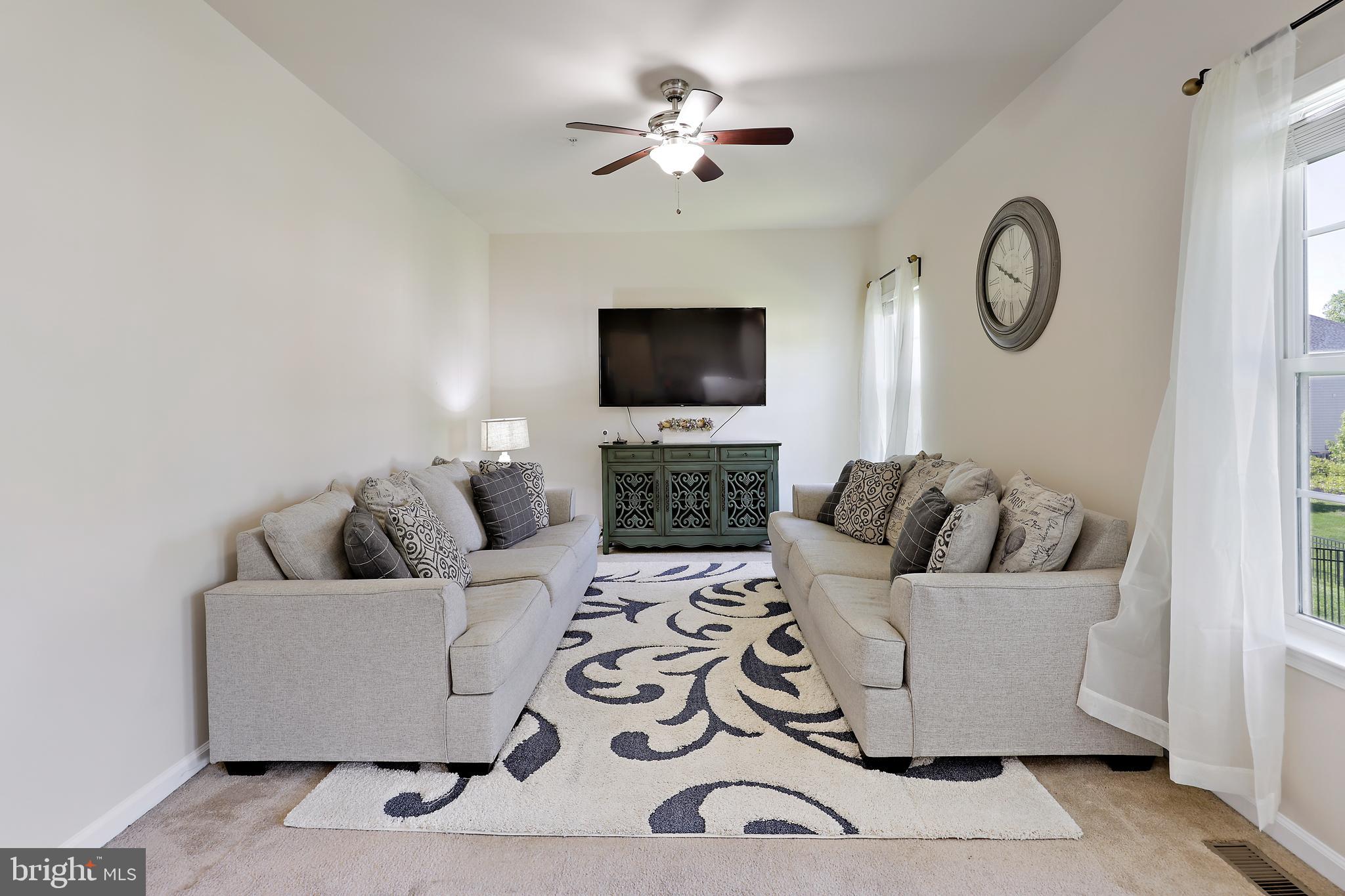 10537 Windlass Run Road Middle River, MD 21220 - Photo 16 of 68 Family Room
