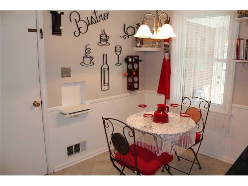 3317 Maple Road Anderson, IN 46011 - Photo 9 of 19 Gallery Image 9