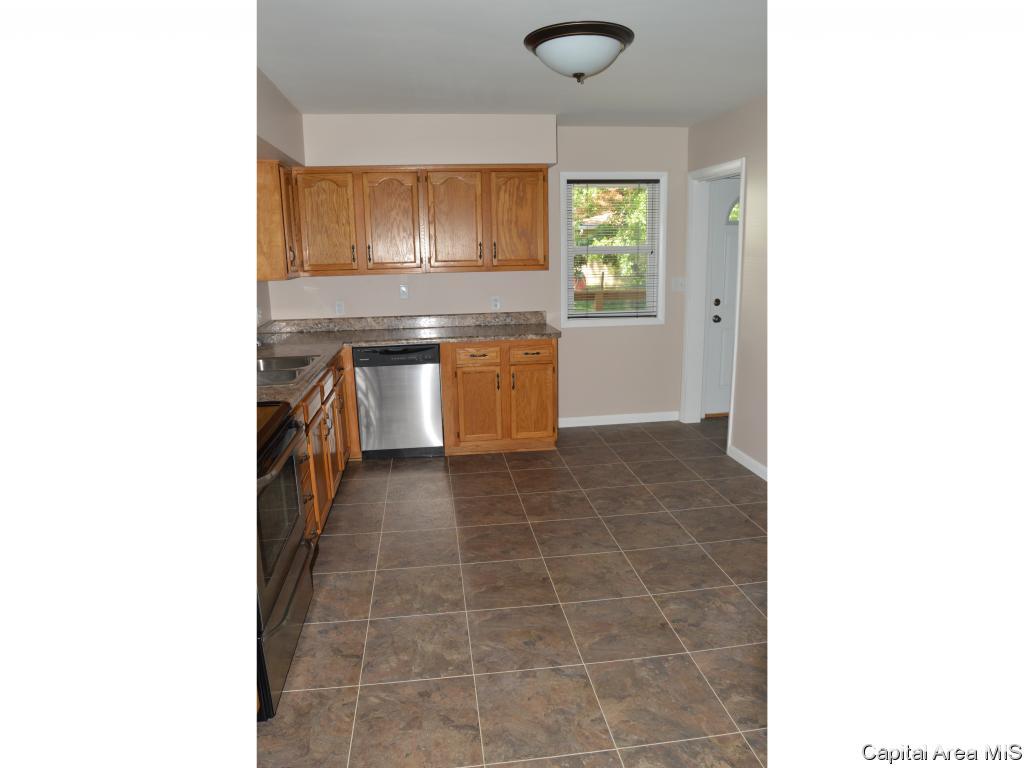 16 Bel Aire Drive Springfield, IL 62703 - Photo 6 of 23