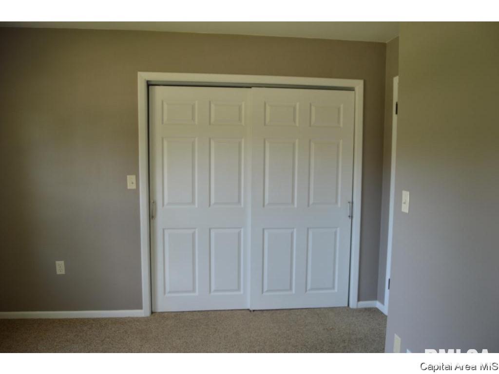 16 Bel Aire Drive Springfield, IL 62703 - Photo 9 of 23