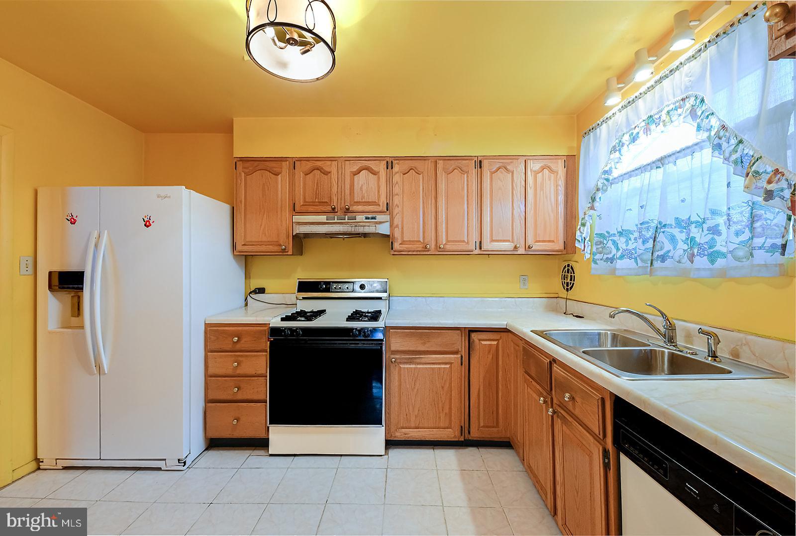 7204 Croydon Road Baltimore, MD 21207 - Photo 13 of 43