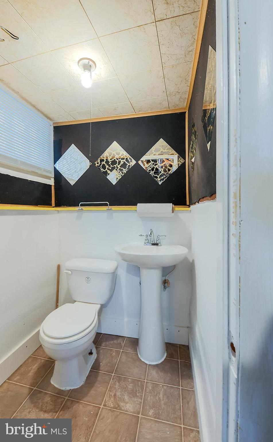 7204 Croydon Road Baltimore, MD 21207 - Photo 35 of 43