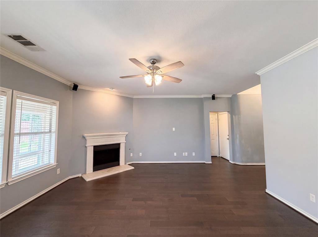 2805 Hereford Road Denton, TX 76210 - Photo 3 of 20