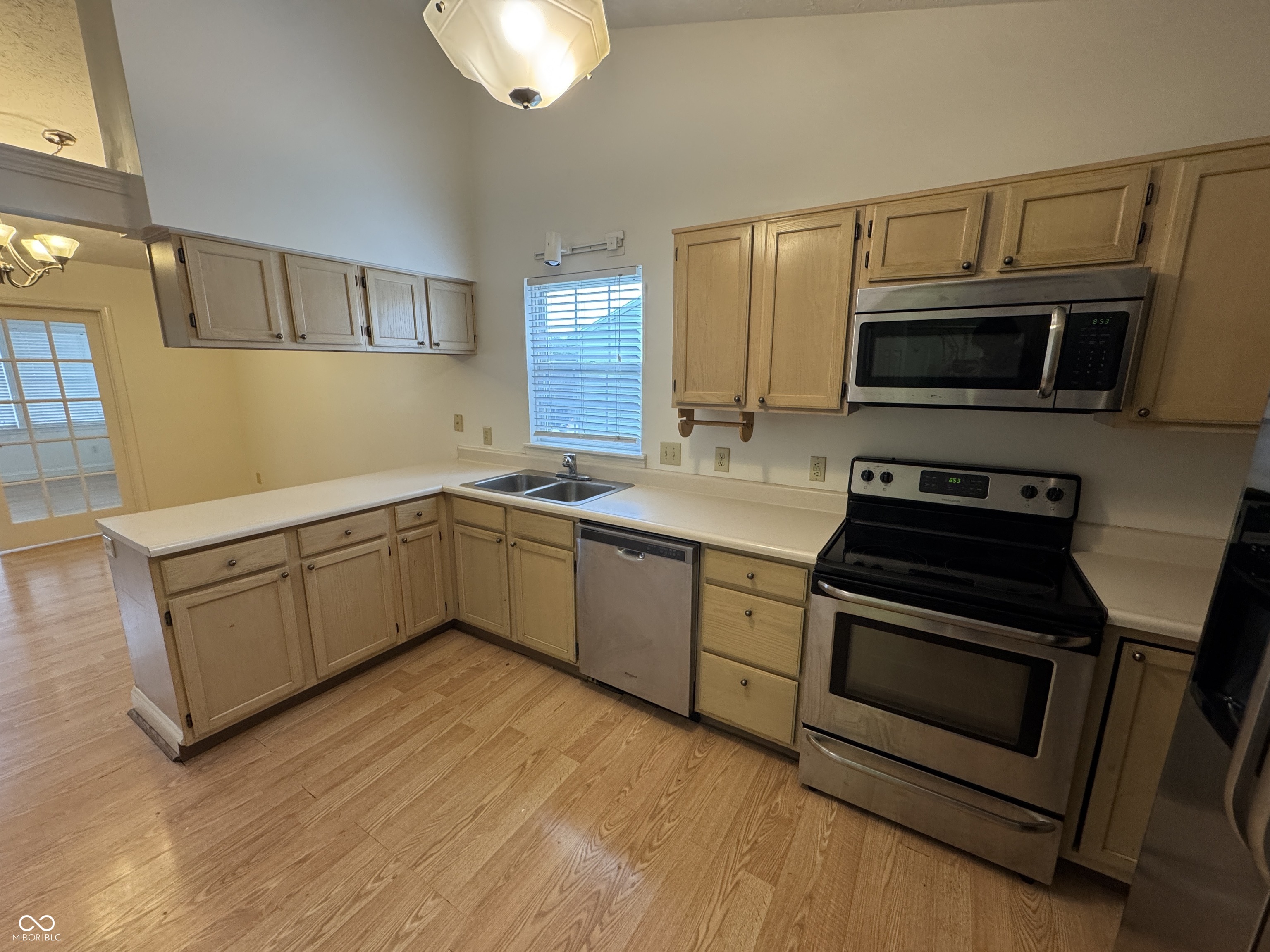 5632 Rains Lane Indianapolis, IN 46254 - Photo 6 of 24