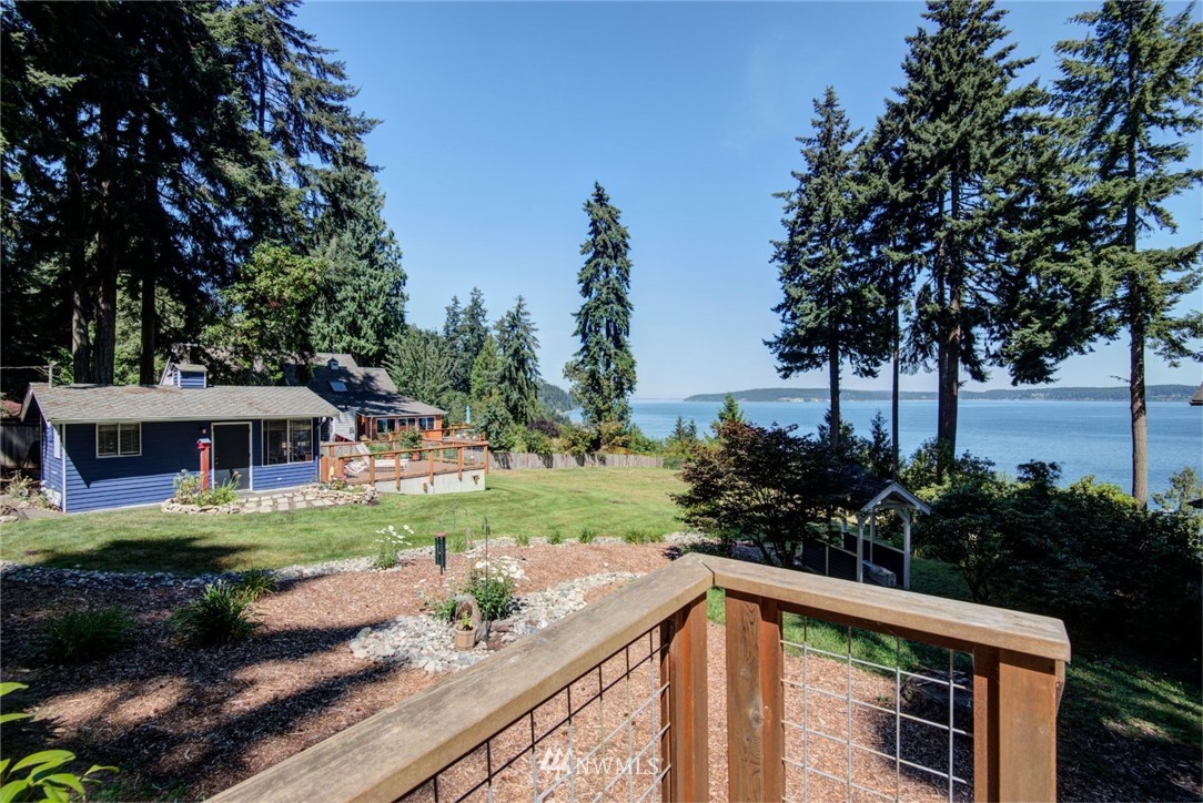 3719 Saratoga Road Langley, WA 98260 - Photo 4 of 34 Gallery Image 4