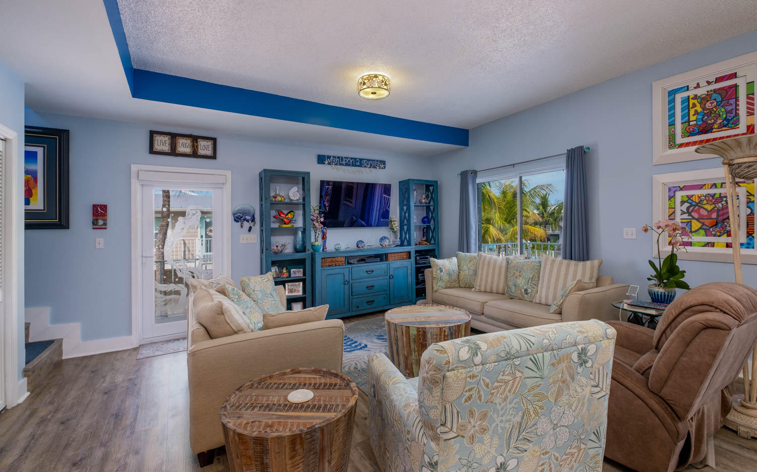 16 Corrine Place Key Largo, FL 33037 - Photo 12 of 50 a living room with furniture and wooden floor