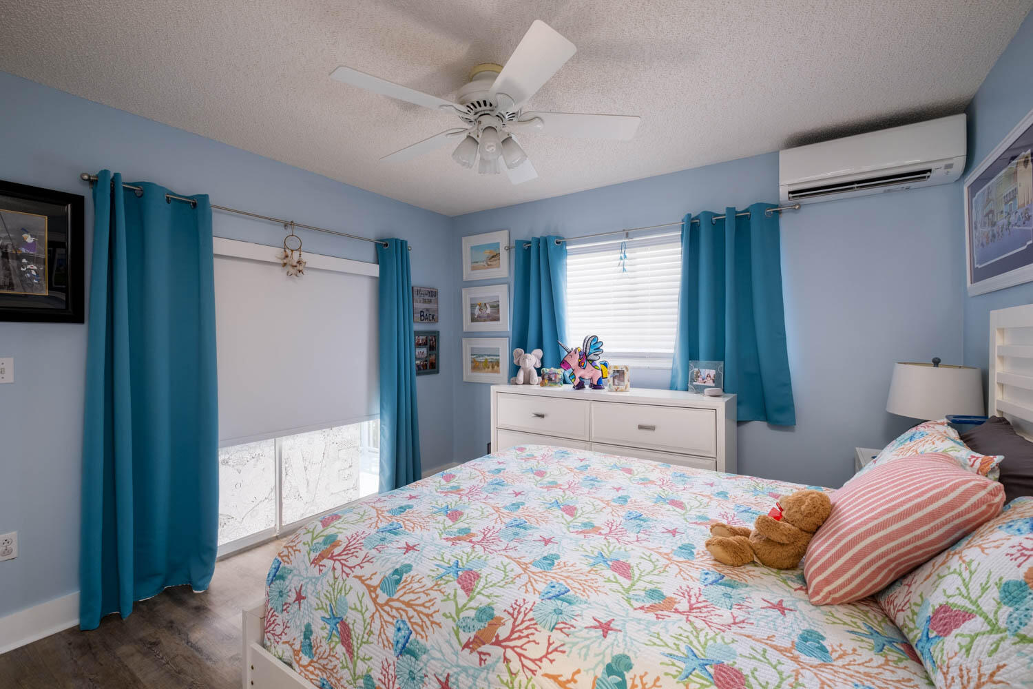 16 Corrine Place Key Largo, FL 33037 - Photo 24 of 50 a bedroom with a bed and a dresser in it