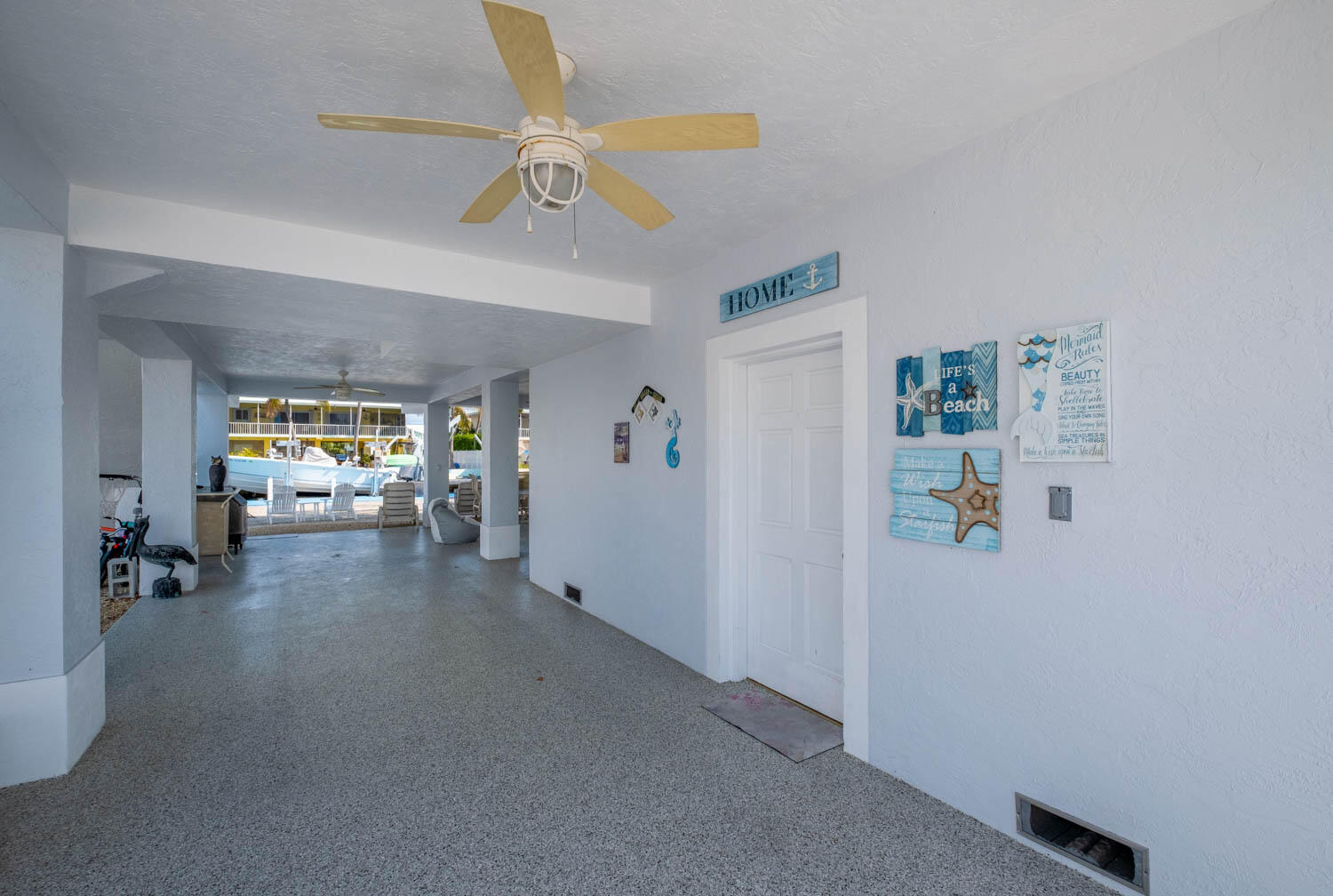 16 Corrine Place Key Largo, FL 33037 - Photo 7 of 50 a view of hallway with livingroom