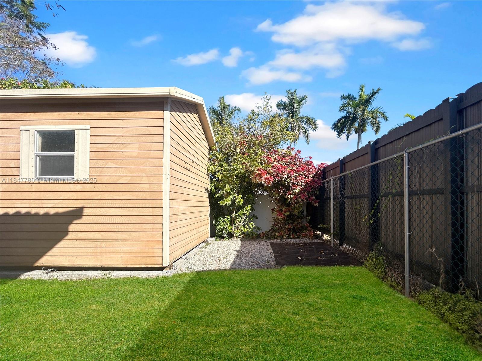 13925 Southwest 26th Terrace Miami, FL 33175 - Photo 31 of 36