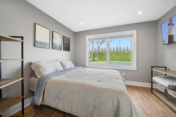 $20,000 | 37 Maryland Boulevard, Hampton Bays, NY 11946