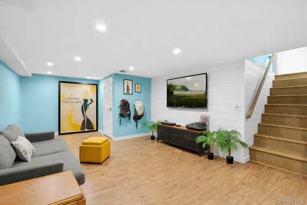 $20,000 | 37 Maryland Boulevard, Hampton Bays, NY 11946