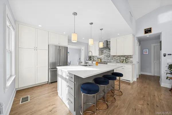 $20,000 | 37 Maryland Boulevard, Hampton Bays, NY 11946