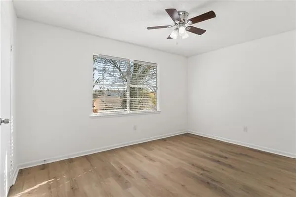 $279,000 | 3865 Greenbriar Lane, Harvey, LA 70058