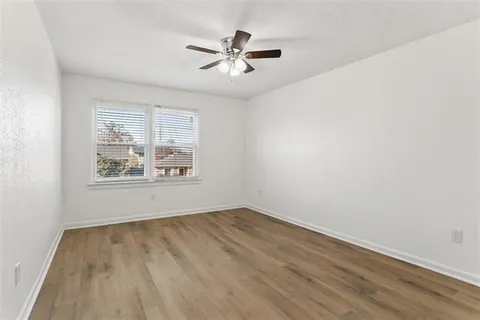 $285,000 | 3865 Greenbriar Lane, Harvey, LA 70058