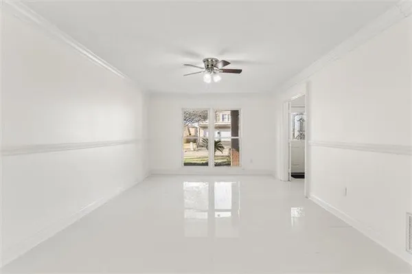 $279,000 | 3865 Greenbriar Lane, Harvey, LA 70058