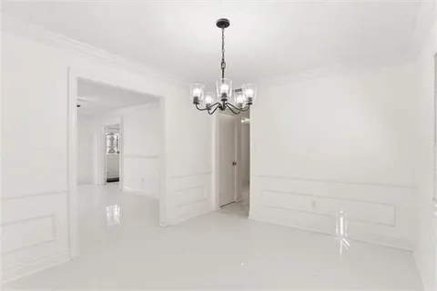 $285,000 | 3865 Greenbriar Lane, Harvey, LA 70058