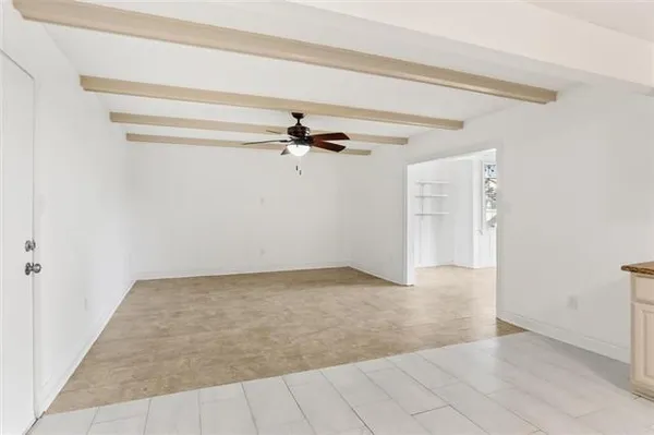 $279,000 | 3865 Greenbriar Lane, Harvey, LA 70058