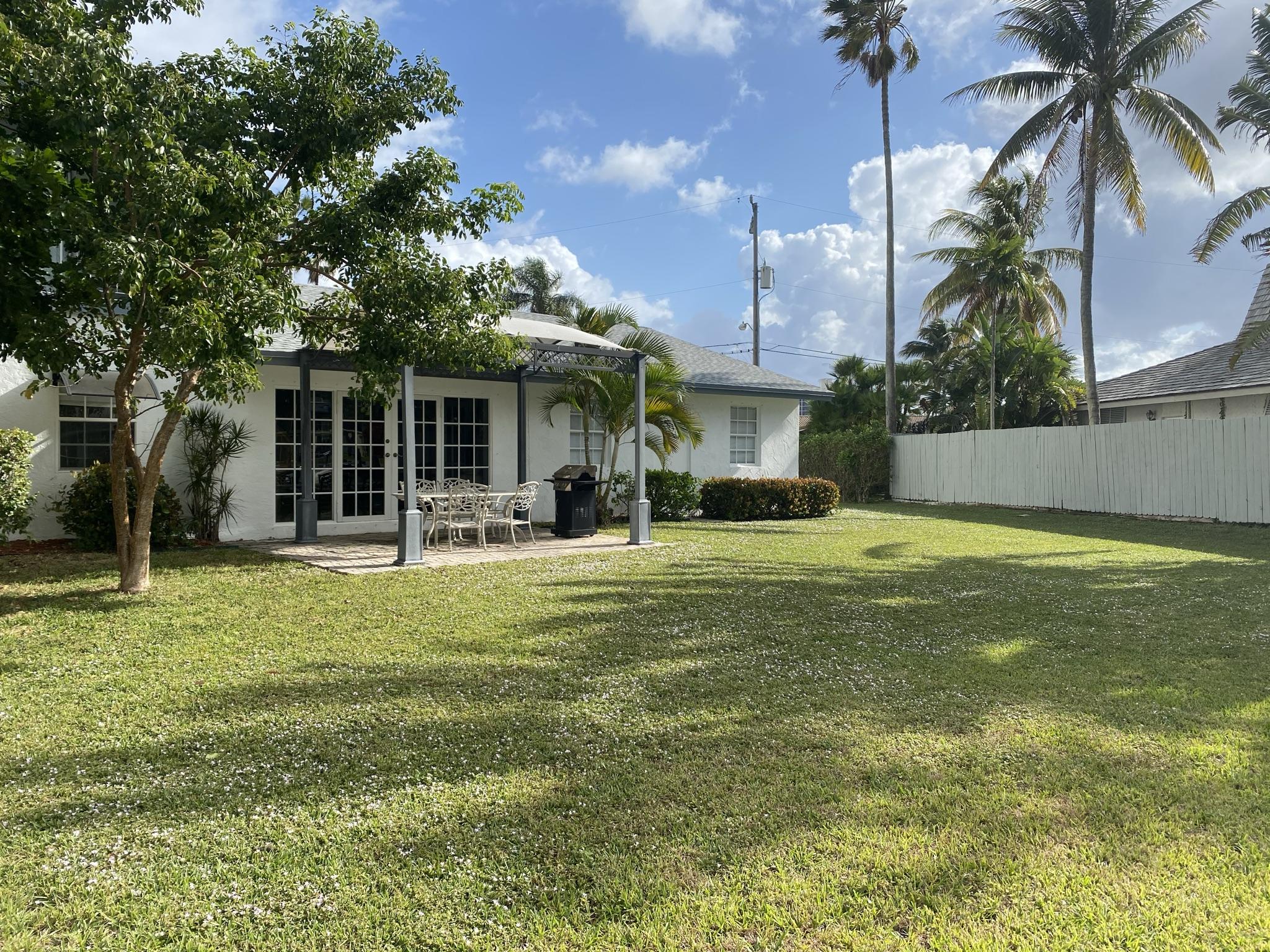 3000 Jasmine Terrace Delray Beach, FL 33483 - Photo 8 of 12 IMG_3106