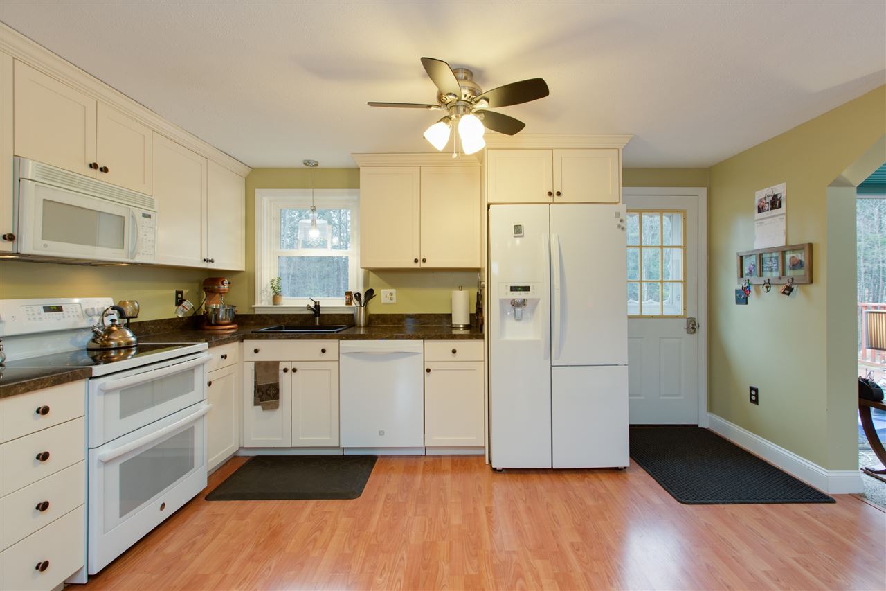 5 R Desforge Lane, Unit R Derry, NH 03038 - Photo 16 of 36