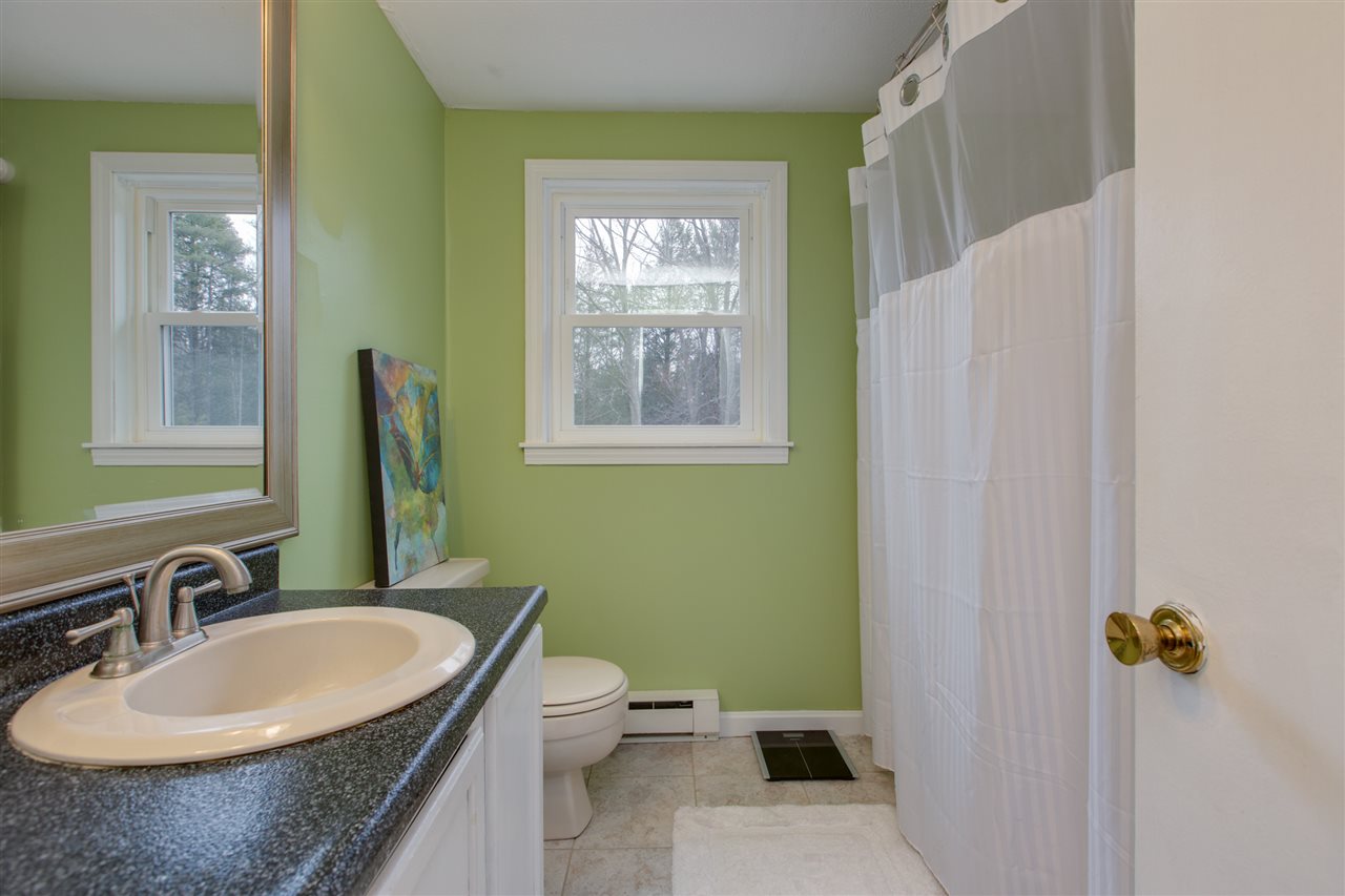 5 R Desforge Lane, Unit R Derry, NH 03038 - Photo 27 of 36