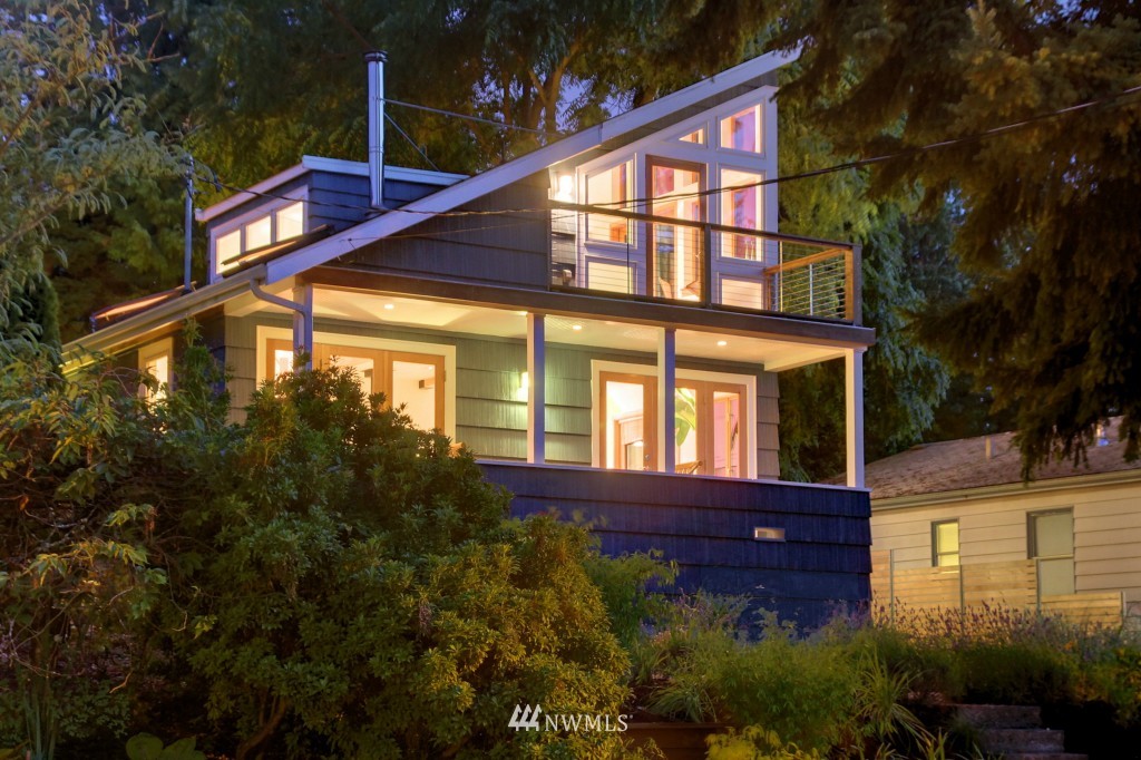 3937 Southwest Austin Street Seattle, WA 98136 - Photo 1 of 24 Gallery Image 1