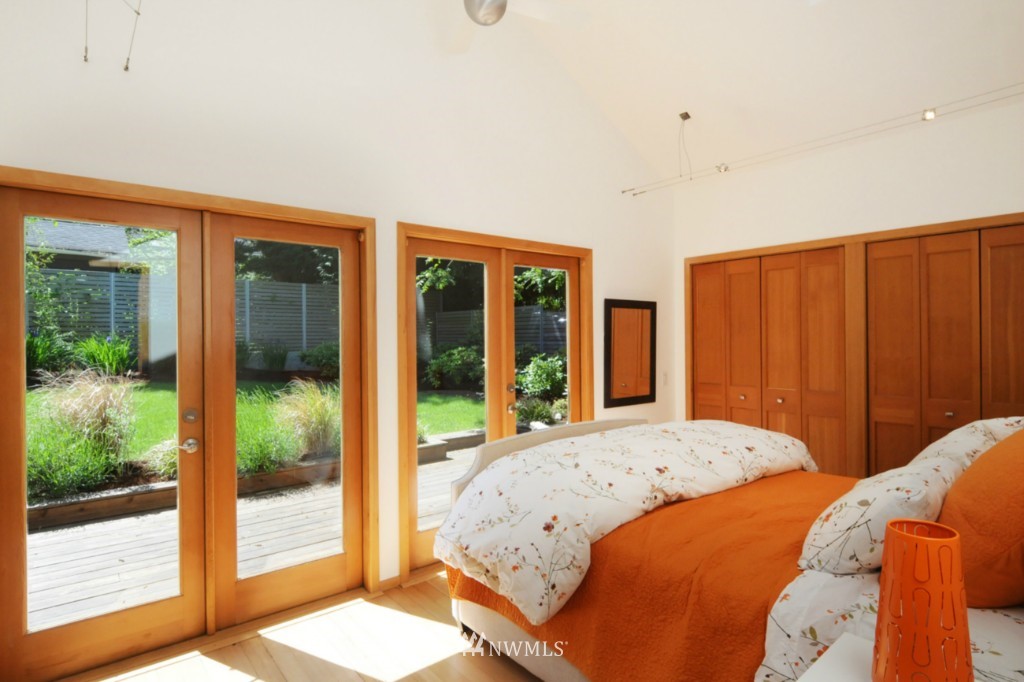 3937 Southwest Austin Street Seattle, WA 98136 - Photo 13 of 24 Gallery Image 13