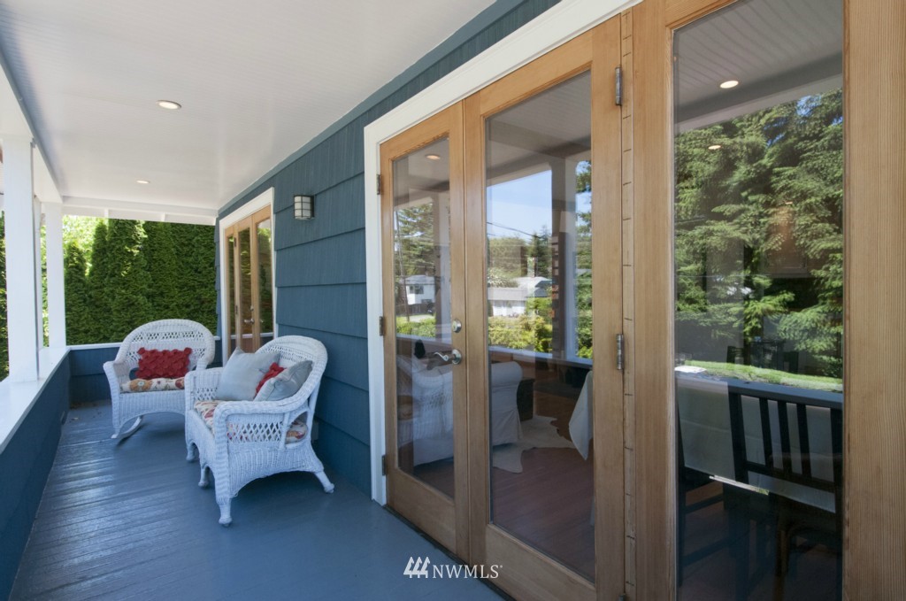3937 Southwest Austin Street Seattle, WA 98136 - Photo 5 of 24 Gallery Image 5