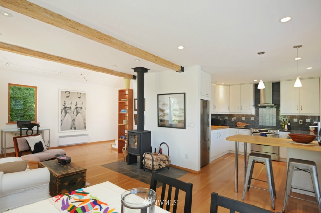 3937 Southwest Austin Street Seattle, WA 98136 - Photo 9 of 24 Gallery Image 9