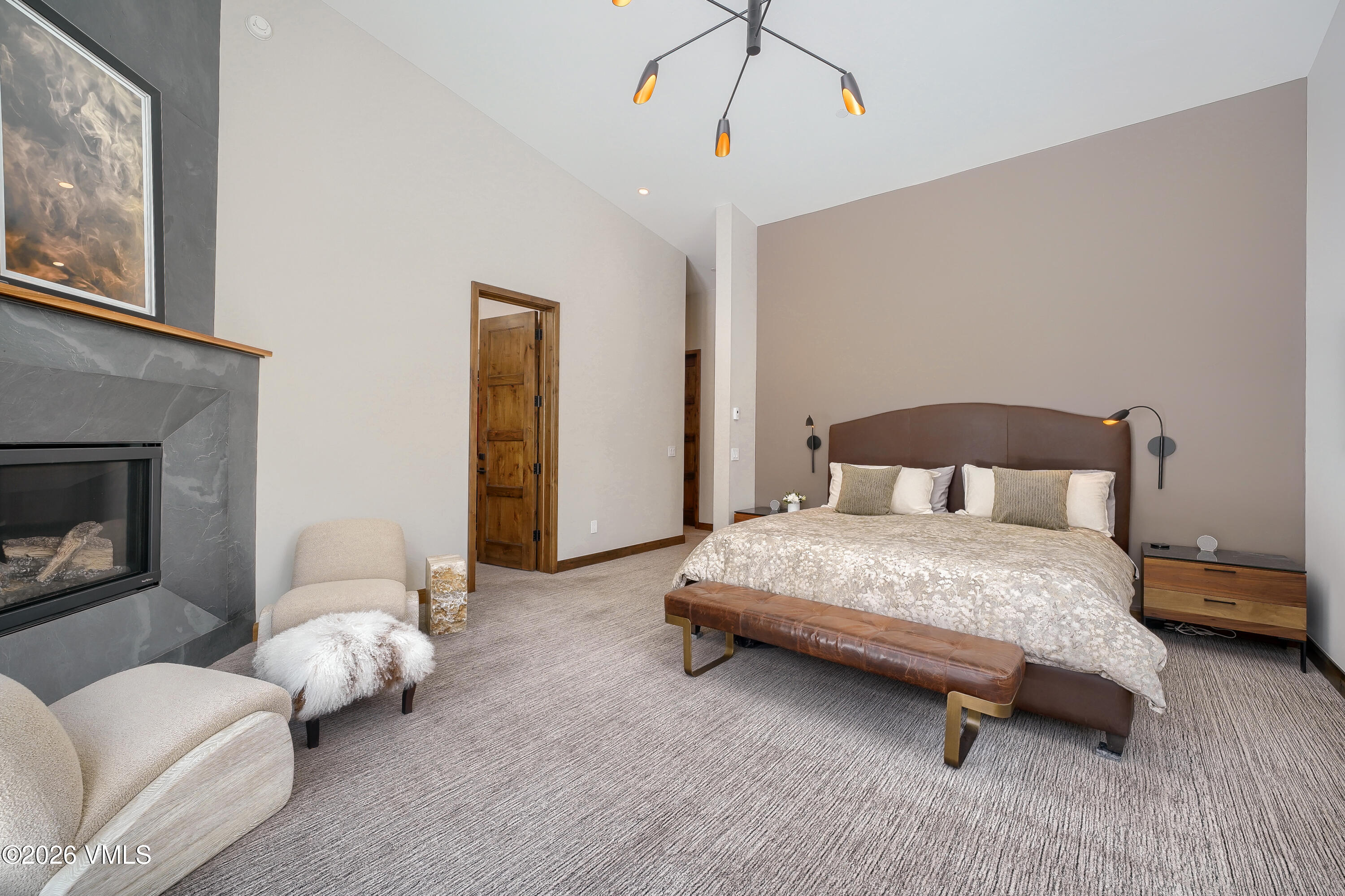 84 Shooting Star Avon, CO 81620 - Photo 14 of 48 Primary Bedroom