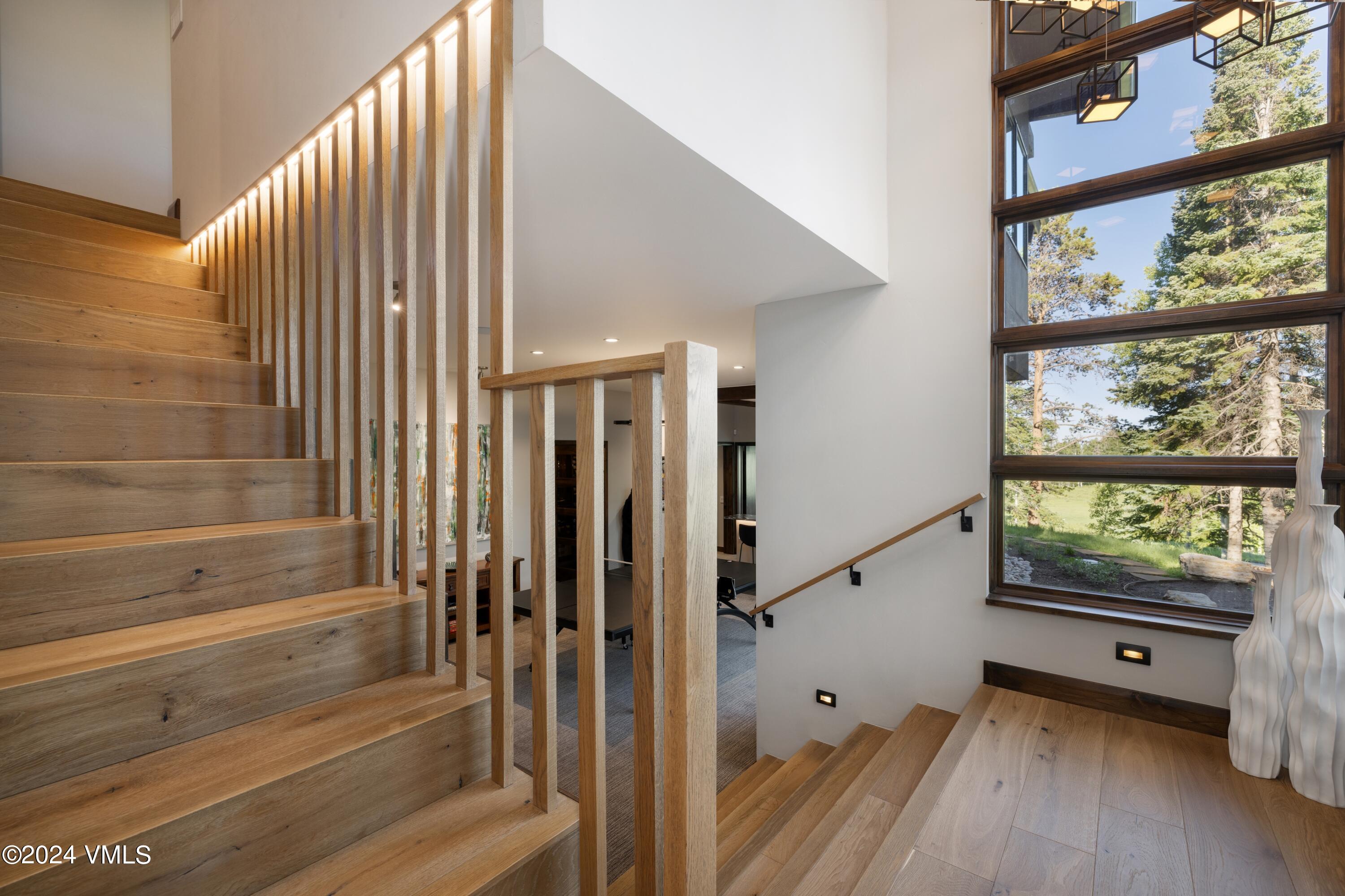 84 Shooting Star Avon, CO 81620 - Photo 14 of 41 12 Stairway