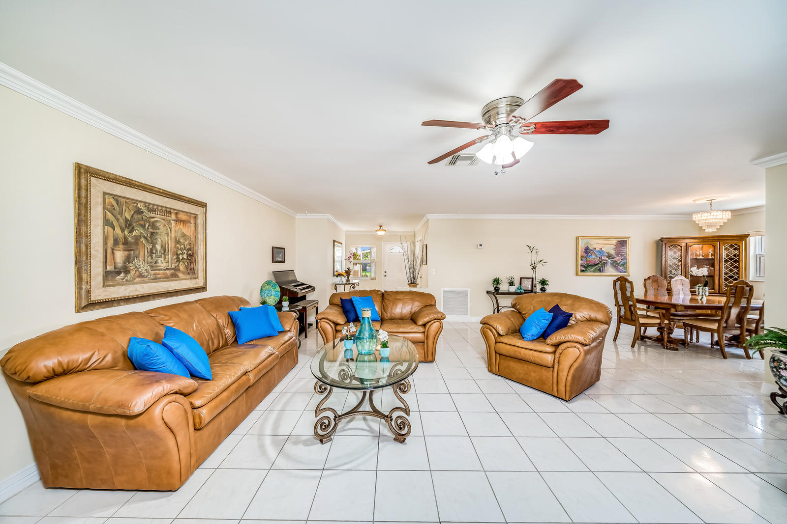 8895 Southwest 18th Road Boca Raton, FL 33433 - Photo 17 of 60 LIVING ROOM
