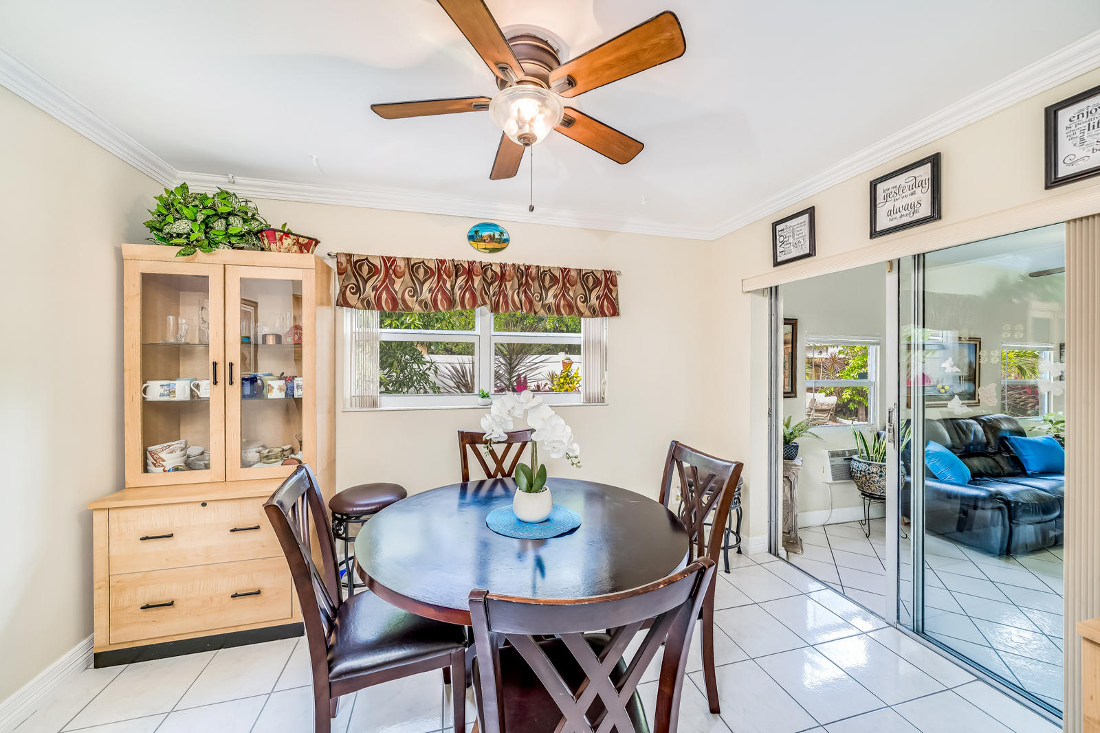 8895 Southwest 18th Road Boca Raton, FL 33433 - Photo 32 of 60 Eat-in Kitchen