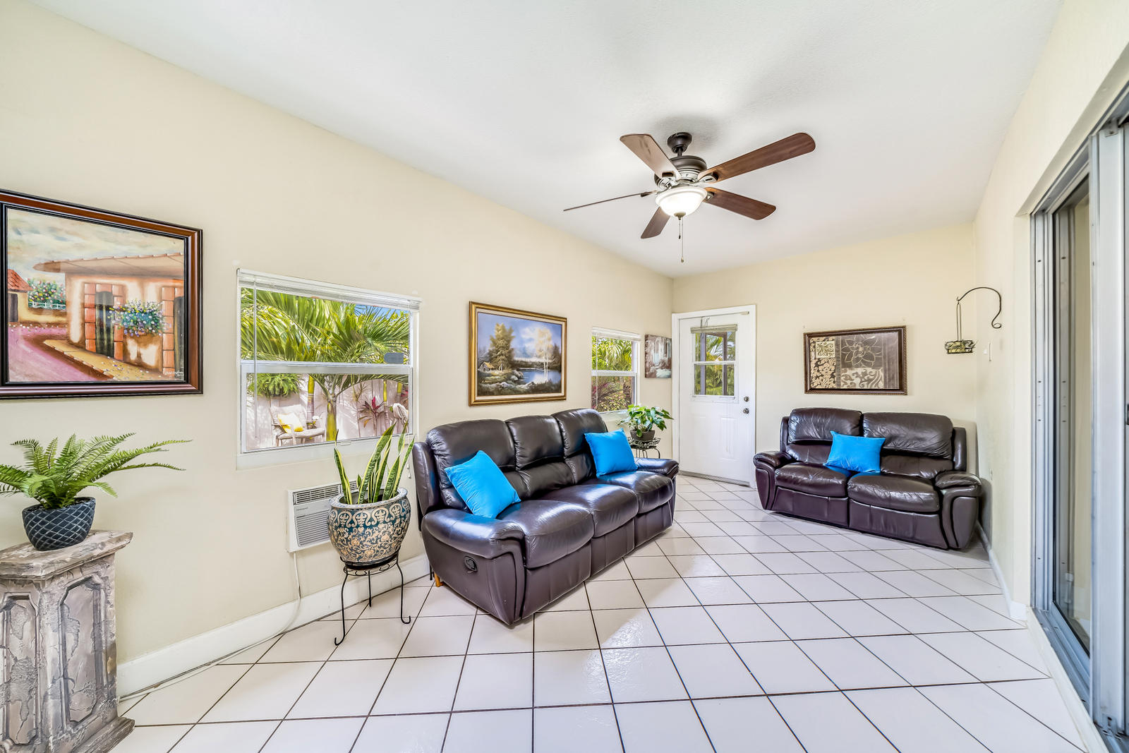 8895 Southwest 18th Road Boca Raton, FL 33433 - Photo 33 of 60 Florida Room