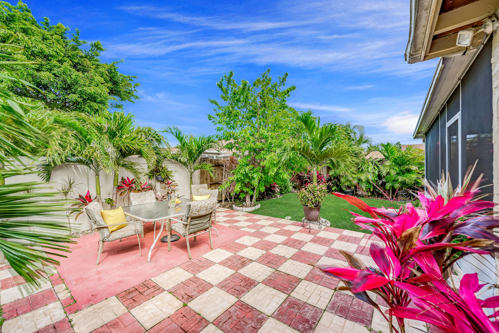 8895 Southwest 18th Road Boca Raton, FL 33433 - Photo 52 of 60 Great for entertaining!
