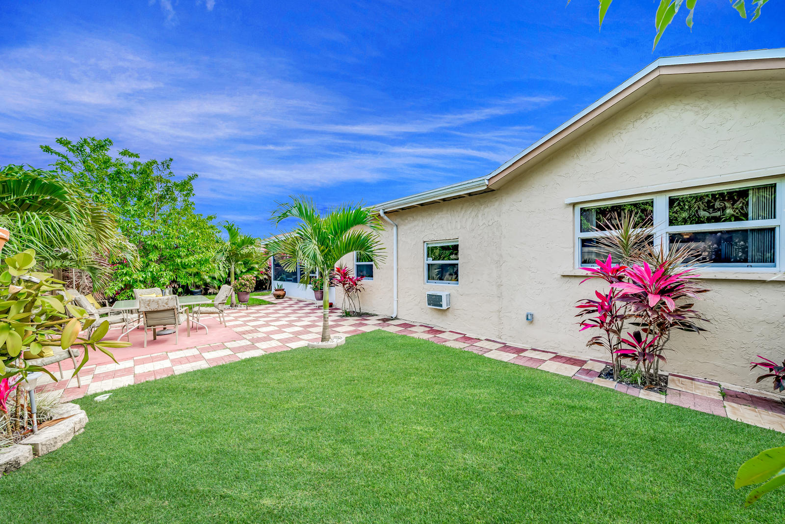 8895 Southwest 18th Road Boca Raton, FL 33433 - Photo 6 of 60 Backyard