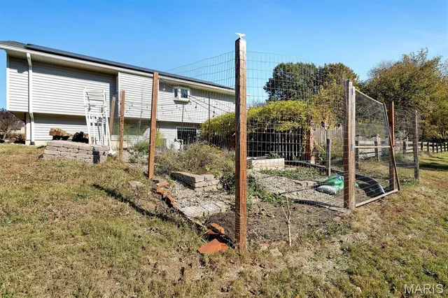 $790,000 | 42 Windam Pl Drive, St. Charles, MO 63304