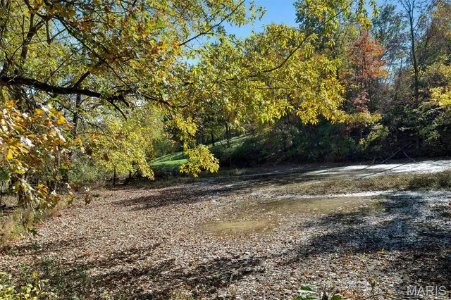 $790,000 | 42 Windam Pl Drive, St. Charles, MO 63304