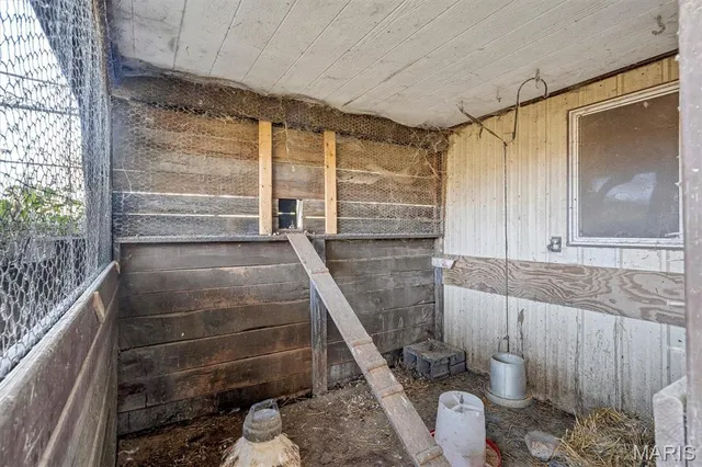 $790,000 | 42 Windam Pl Drive, St. Charles, MO 63304