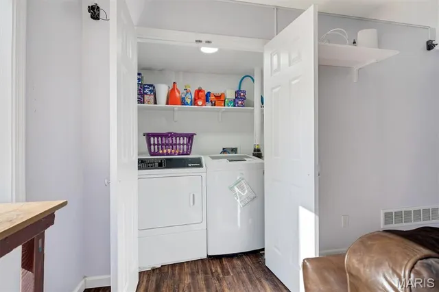 $790,000 | 42 Windam Pl Drive, St. Charles, MO 63304