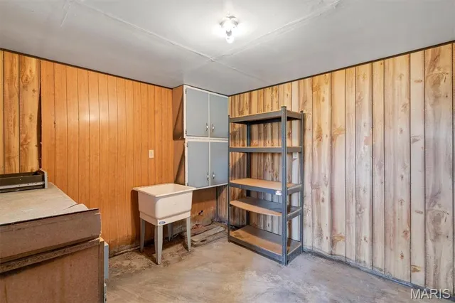 $790,000 | 42 Windam Pl Drive, St. Charles, MO 63304