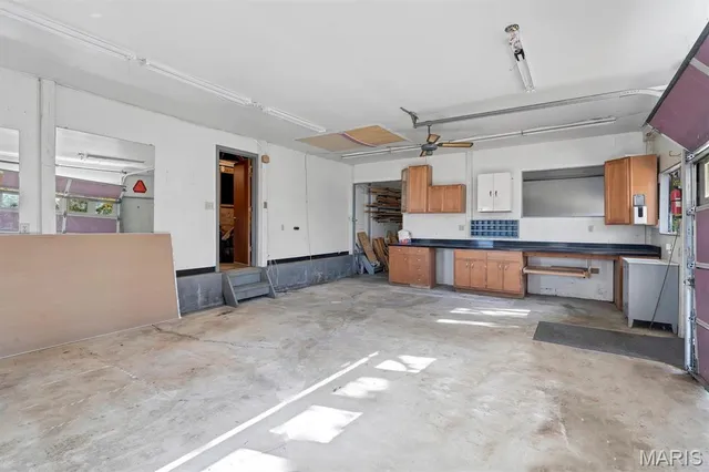 $790,000 | 42 Windam Pl Drive, St. Charles, MO 63304