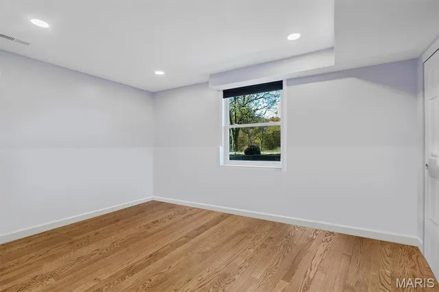 $790,000 | 42 Windam Pl Drive, St. Charles, MO 63304