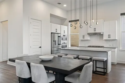 $735,000 | 7420 Cordoba Drive, Austin, TX 78724